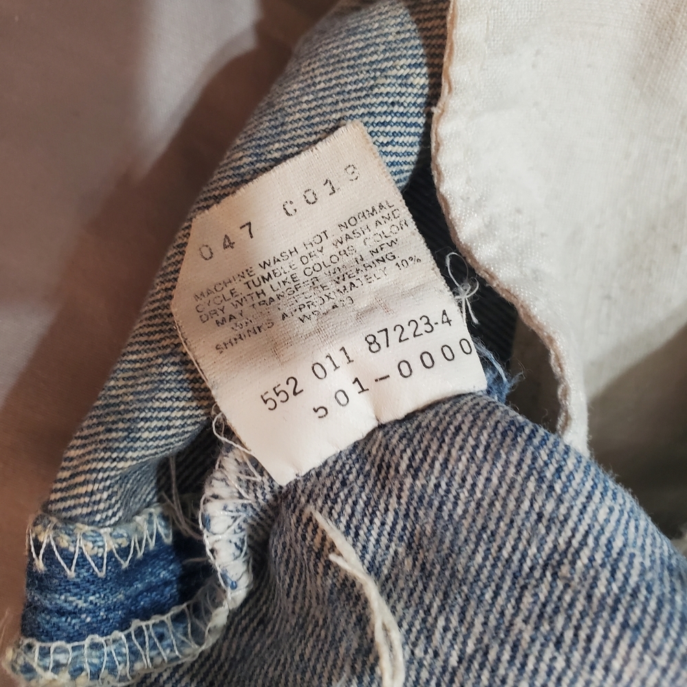 Vintage Levi's 501xx distressed cut off denim - Picture 8 of 8